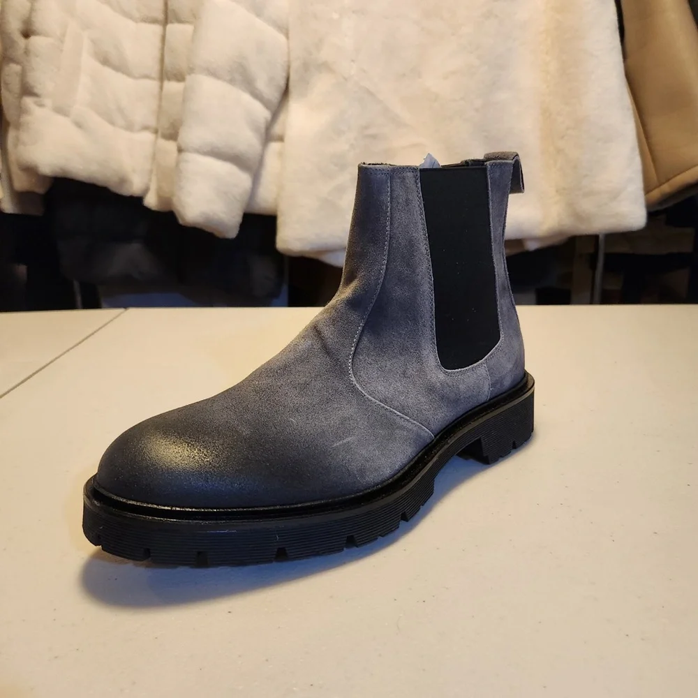 New in Box‎ Goodman Brand Modern City Chelsea Boots Charcoal Suede Made in Italy
